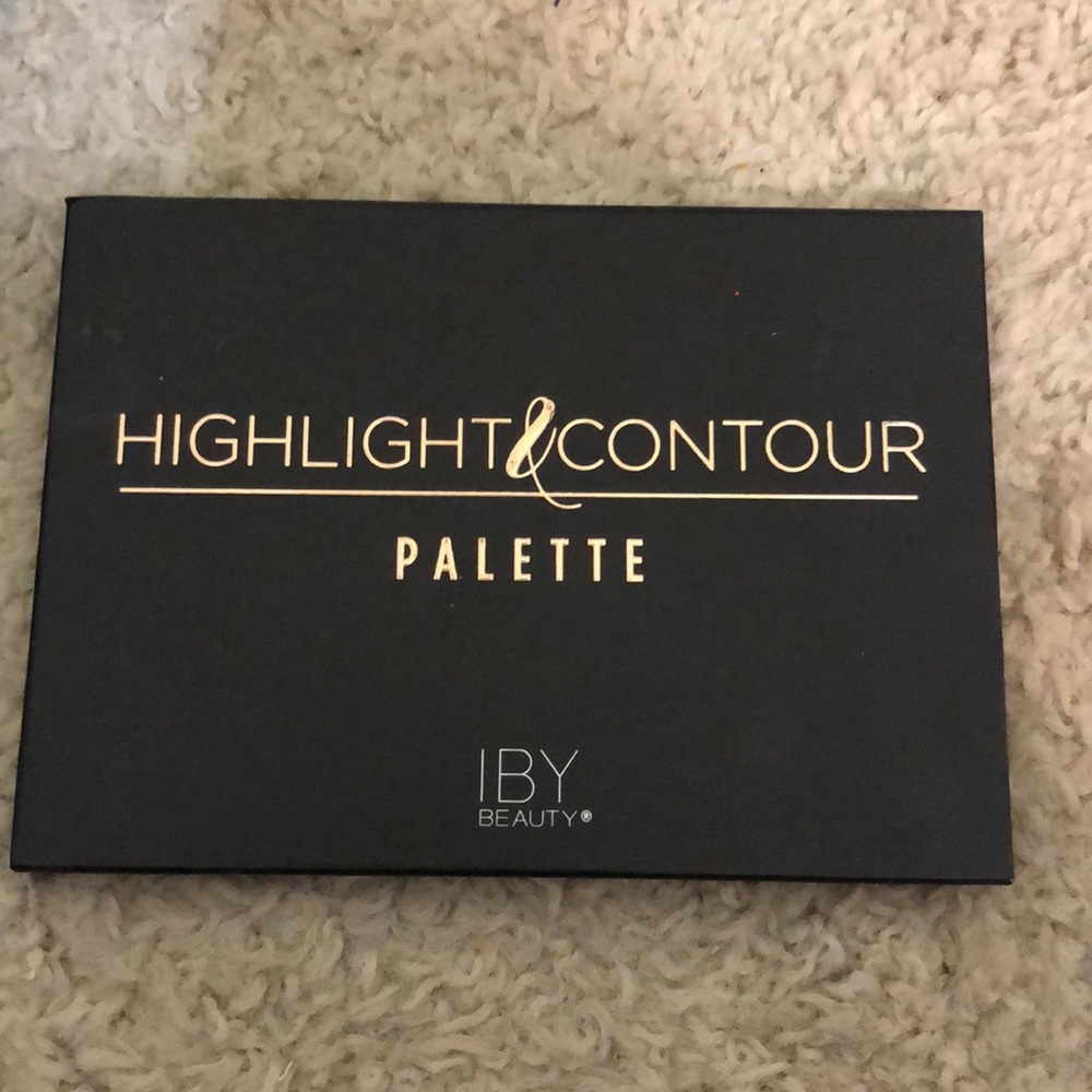 IBY Beauty Highlight and Contour Palette